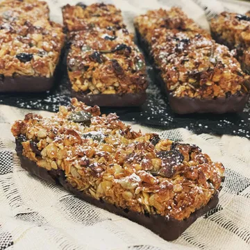 Homemade granola bars